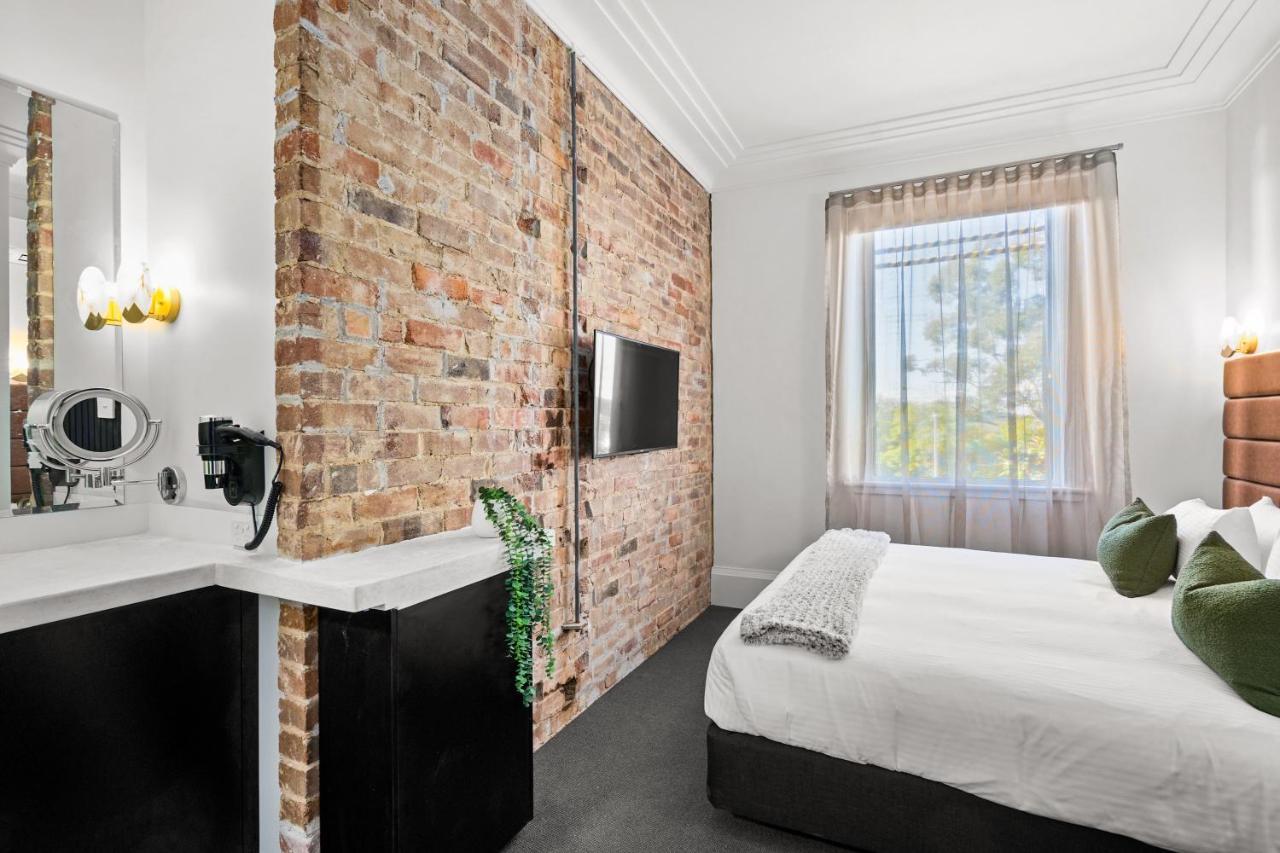 Grand Hotel And Studios Wyong Exteriér fotografie