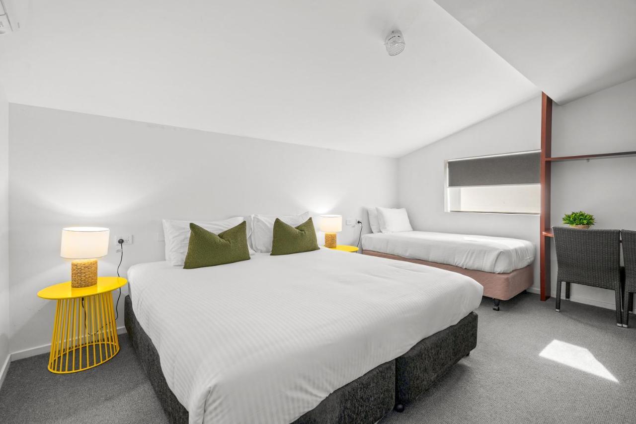 Grand Hotel And Studios Wyong Exteriér fotografie