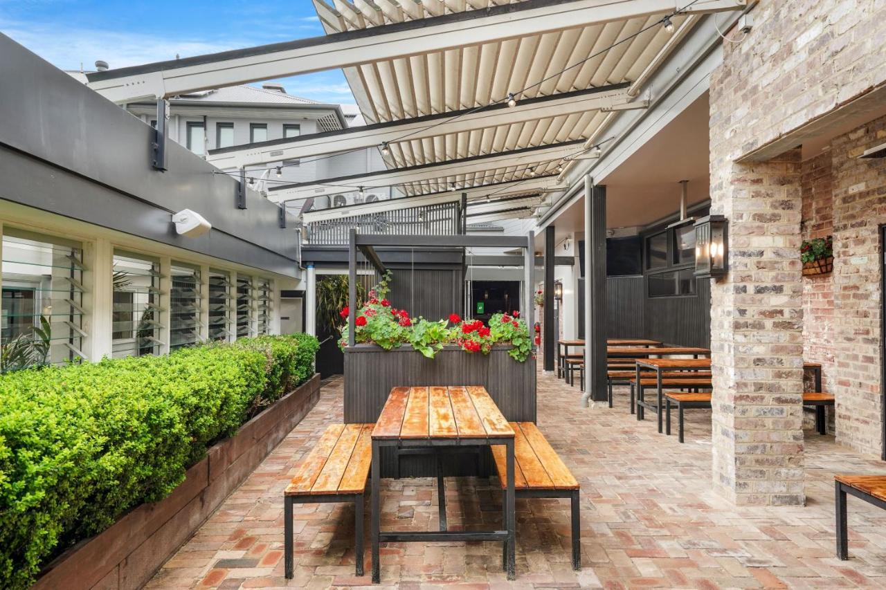 Grand Hotel And Studios Wyong Exteriér fotografie