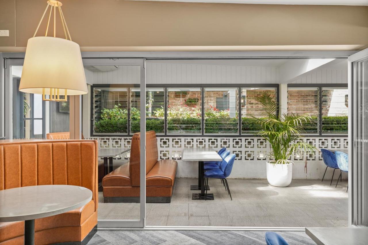Grand Hotel And Studios Wyong Exteriér fotografie